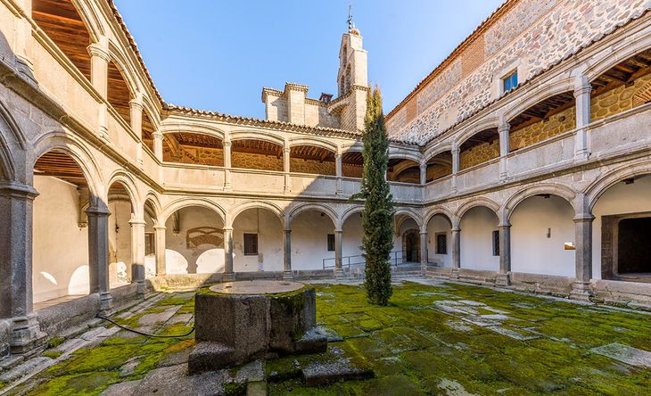 Claustro del Noviciado Real Monasterio de Santo Tomás - Avila